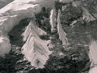 C01B15P10 12 : クンブ 氷河