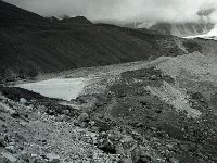 C01B15P11 29 : クンブ デブリ氷河