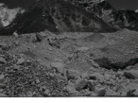 C01B16P01 33 : クンブ デブリ氷河