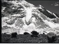 C01B16P05 08 : クンブ ベースキャンプ 構造 氷河