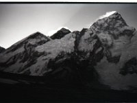 C01B16P05 26 : カラパタール クンブ チョモランマ ヌプツェ 氷河