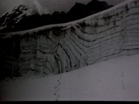 C02B01S0F 11 : ギャジョ氷河, 氷河構造