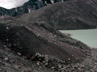 C02B02S01 04 : クンブ, ゴキョ, ドぅードルコーラ, 氷河湖