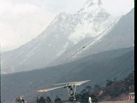 C02B02S0C 02 : アマダブラム, クンブ, タンボチェ, ヘリコプター