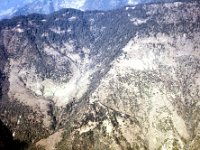 C02B03S0B 16 : カトマンズールクラ, ミッドランド, 崩壊地形, 航空写真