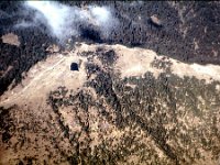 C02B03S0B 18 : カトマンズールクラ, ミッドランド, 崩壊地形, 航空写真