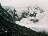 C03B06P04 07 : アイスフォール クンブ ベースキャンプ 氷河