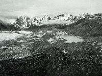 C03B06P05 05 : クンブ デブリ氷河 ベースキャンプ 氷河