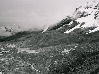 C03B06P05 13 : クンブ デブリ氷河 ベースキャンプ 氷河