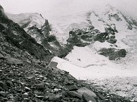 C03B06P05 18 : アイスフォール クンブ ベースキャンプ 氷河