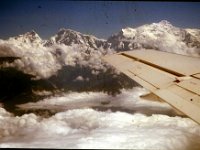 C10B02S27 02 : ヒマルチュリ, ポカラ・カトマンズ, マナスル, マナスル三山, 航空写真, 雲, Ｐ29