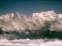 C10B02S27 10 : ヒマルチュリ, ポカラ・カトマンズ, マナスル, マナスル三山, 航空写真, 雲, Ｐ29