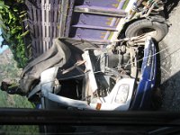 2008 11 10N01 099 : カトマンズ・ポカラ間 バス旅行 交通事故