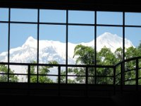 2008 11 11N03 006 : アンナプルナ ポカラ 二峰 四峰 国際山岳博物館 窓