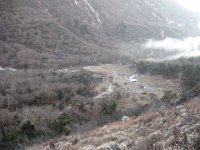 2008 11 23N01 112 : ツラギ氷河調査 岩小屋 森林 第５日目 谷雲