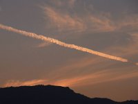 2010 01 17R02 073 : ポカラ 夕焼け 飛行機雲