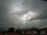 2010 05 30R01 002 : ポカラ 雲